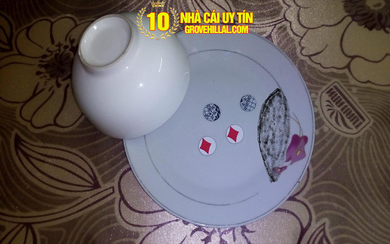 Luật chơi xóc đĩa